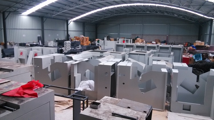 �D10 ����b�乫˾������o�}��һ��