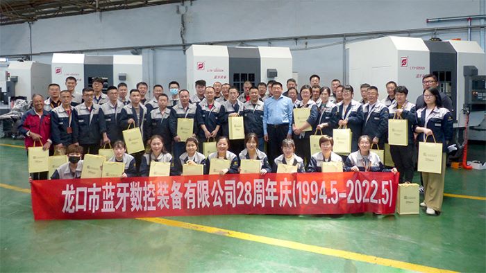 �������ȫ�w�T����Ӱ����